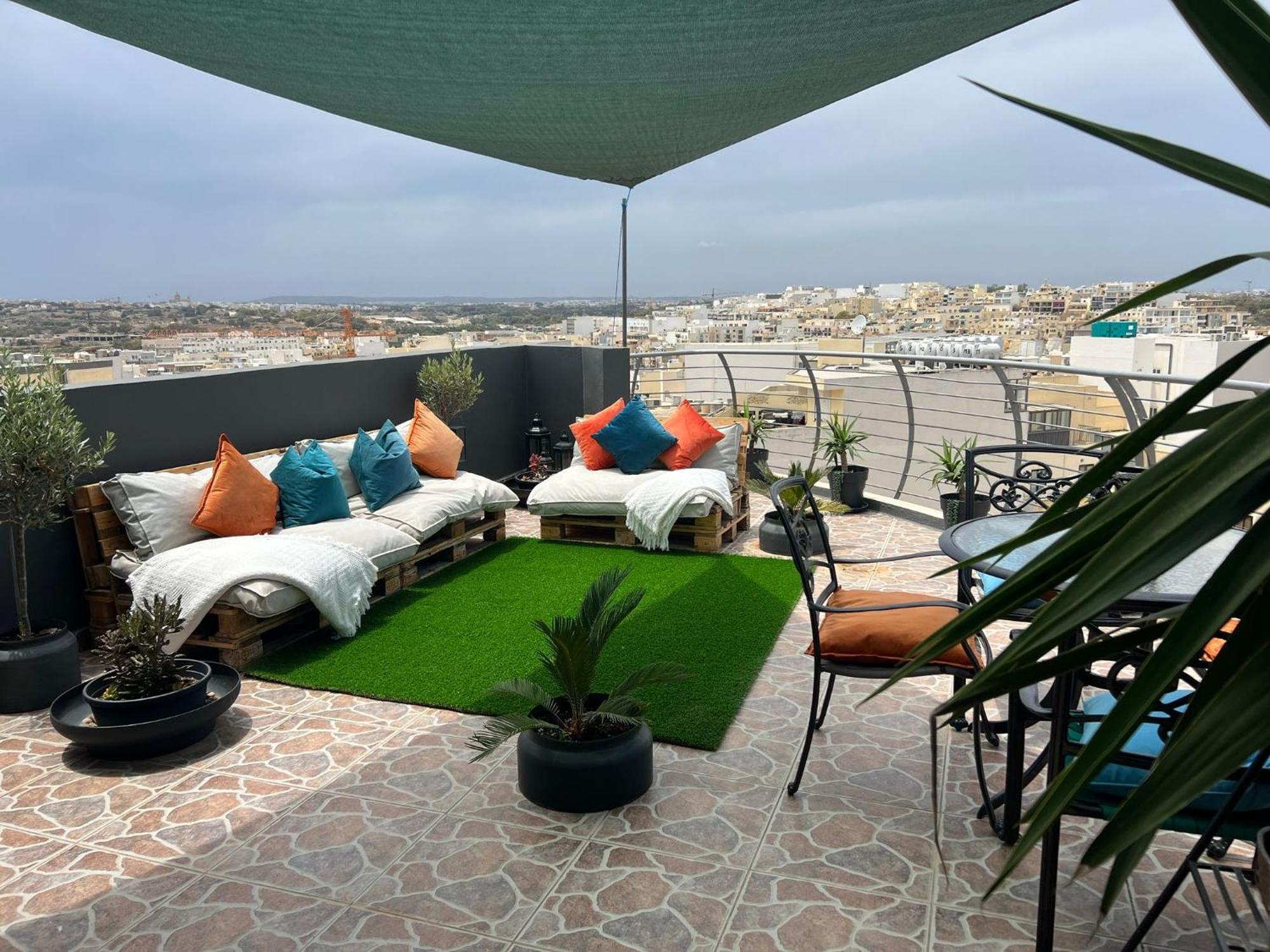Trendy Seaside Escape 2 Bedroom Penthouse Marsaskala Luaran gambar
